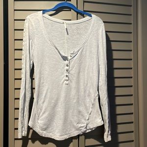 Free People long sleeve shirts